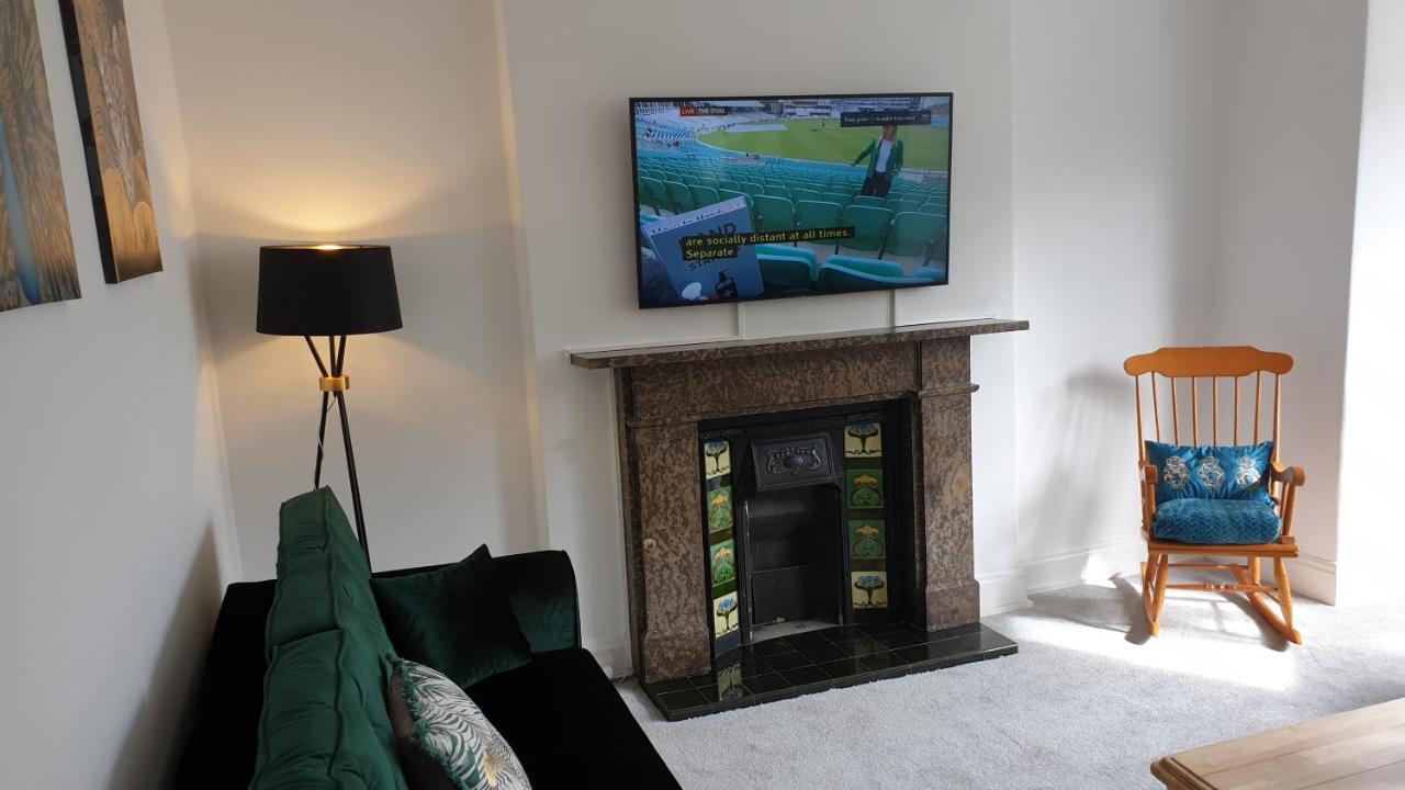 Snowdon Retreat Villa By Seaside ลันดิดโน ภายนอก รูปภาพ